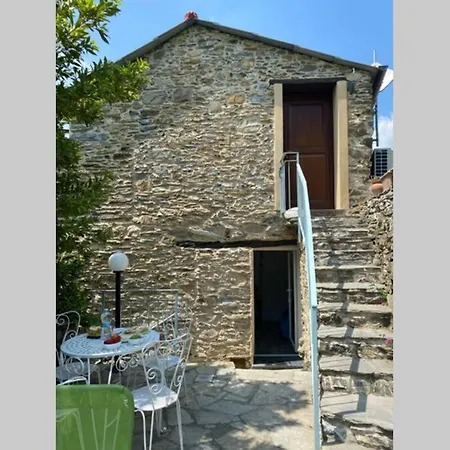 Absolut Ruhiges Cottage In Der Naehe Der Straende Ranzo-Borgo